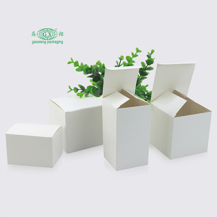 Aangepaste productverpakking kleine witte doosverpakking gewone doos