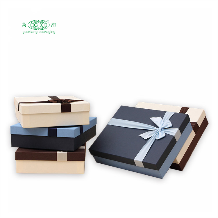 Fabrieksverpakking op maat zoete bruiloft verjaardagsfeest papieren geschenkdozen met deksel gepersonaliseerde dozen
