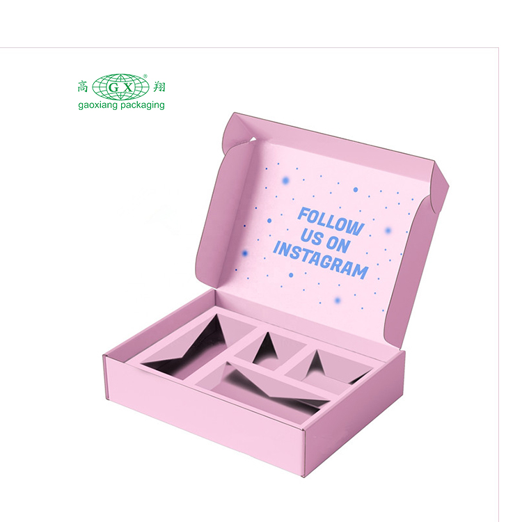 Leuke roze anime girl custom eco golfpapier verzenddoos verpakking voor beauty skincare cosmetische startup