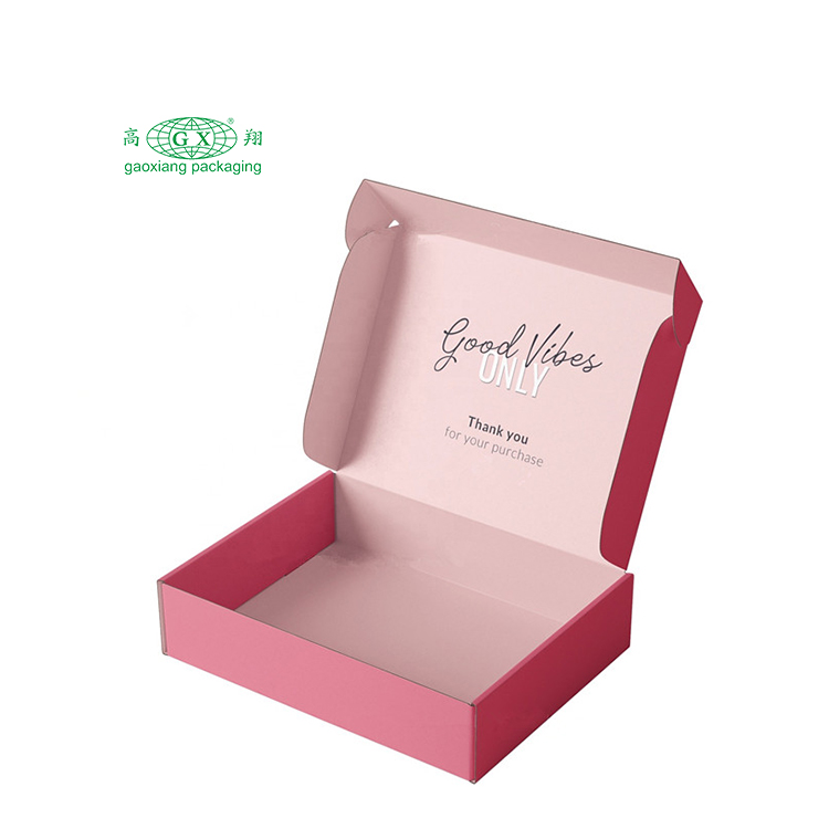 Leuke roze anime girl custom eco golfpapier verzenddoos verpakking voor beauty skincare cosmetische startup