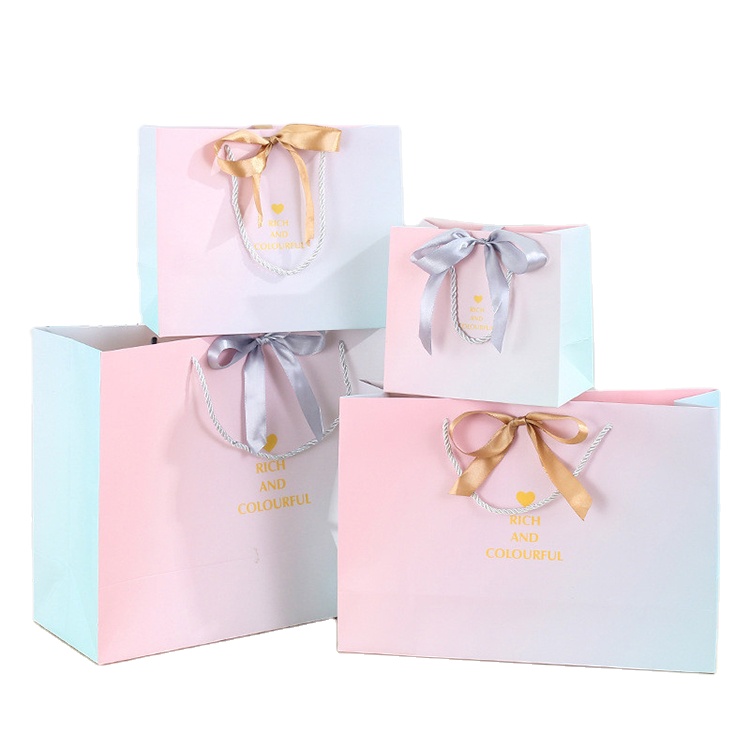 Luxe papieren zak met cadeauhandvat Kerstkraft papieren zak op maat gemaakte papieren zak