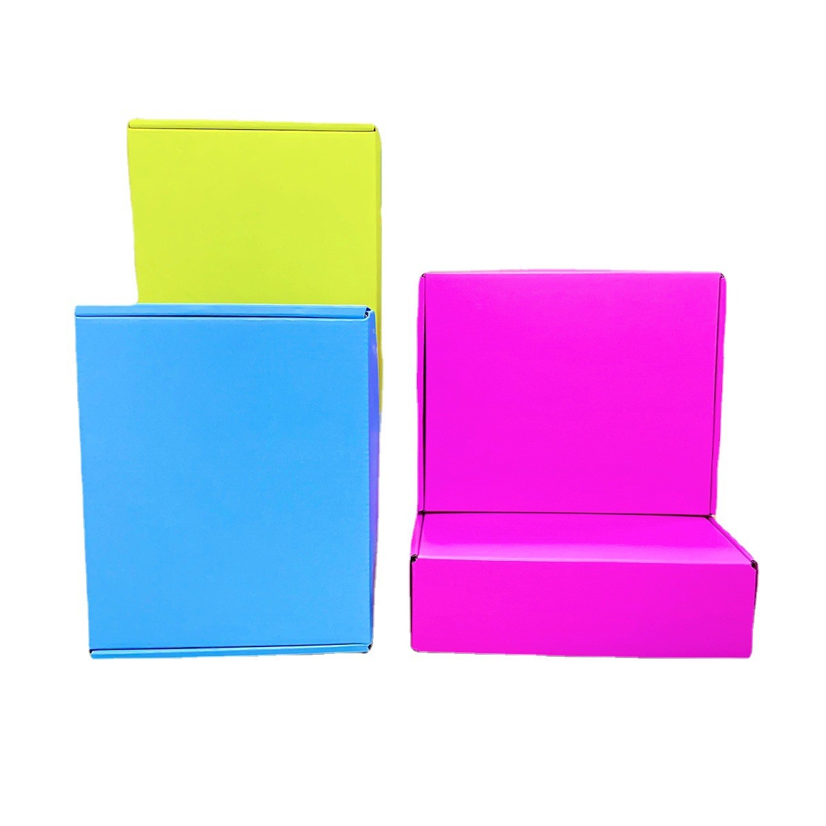 Groothandel levering verzending milieuvriendelijke aangepaste kleur roze pakket bedrukte luxe zwarte golfkartonnen verzenddoos met logo