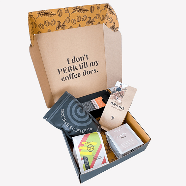 Op maat gemaakte eco zwartbruine geschenkset van golfkarton mailer postverzending verpakking papier koffie verpakking doos karton