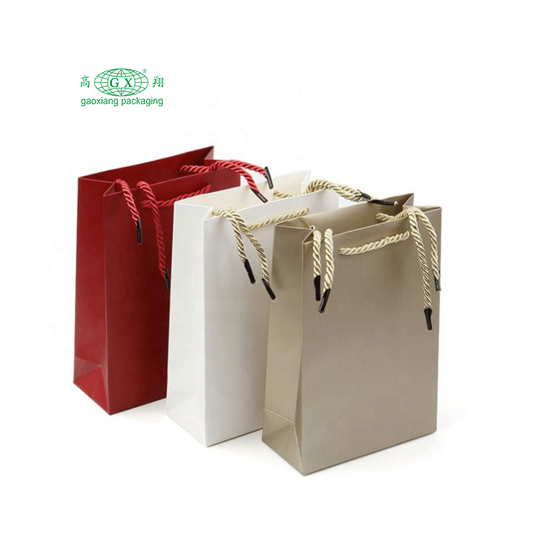 Fabriek op maat logo bolsas de papel luxe geschenkverpakking tas herbruikbare papieren boodschappentas